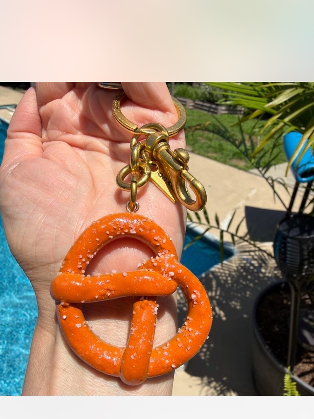 🥨Pretzel Keychain Charm - Women's Accessory . Adorable addition to any bag!